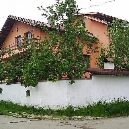 Hadjibulevata Guest House Kovacsevci Kültér fotó