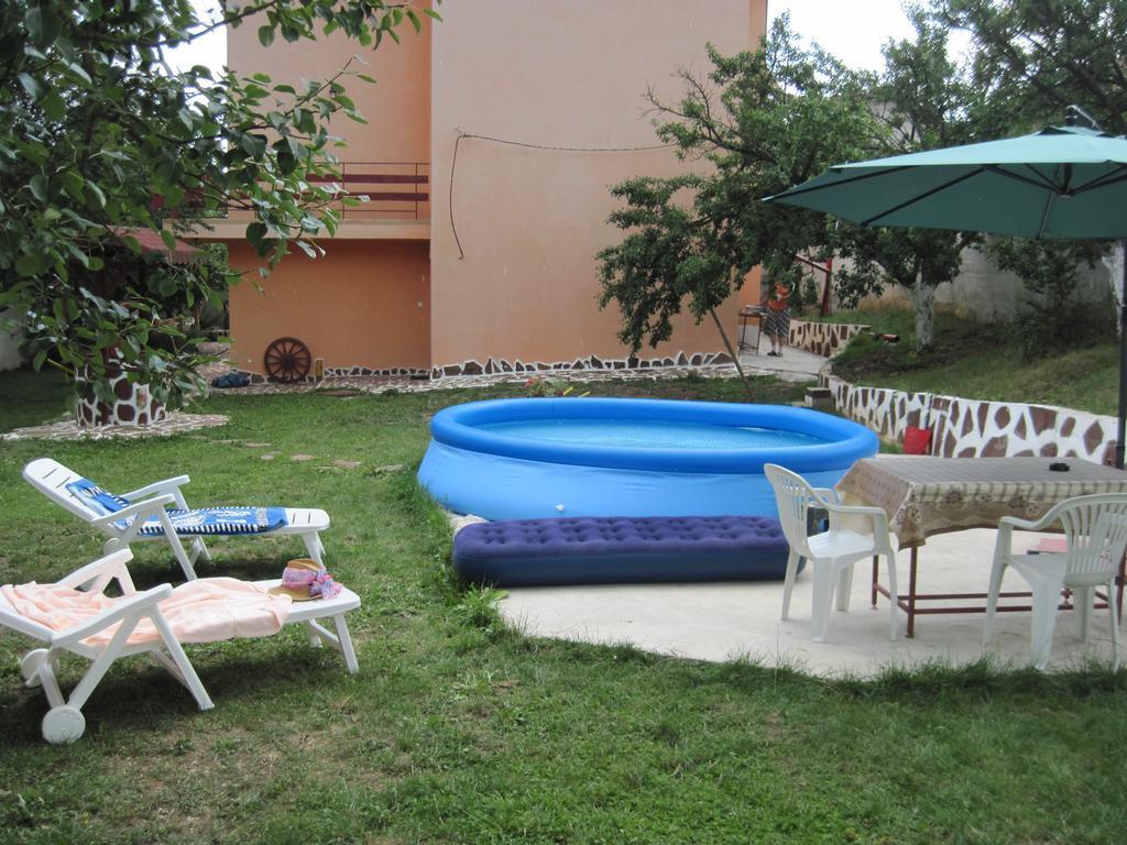 Hadjibulevata Guest House Kovacsevci Kültér fotó