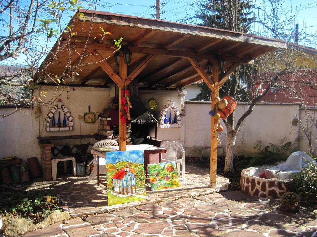 Hadjibulevata Guest House Kovacsevci Kültér fotó